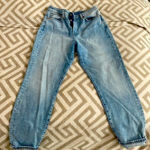 New H and M mom jeans. Boyfriend fit